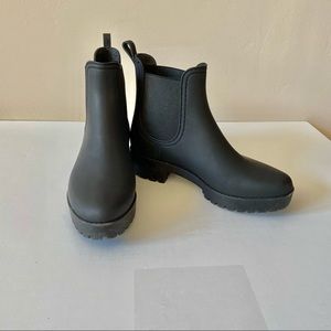 JEFFREY CAMPBELL CLOUDY BLACK MATTE RAIN BOOT SZ 9